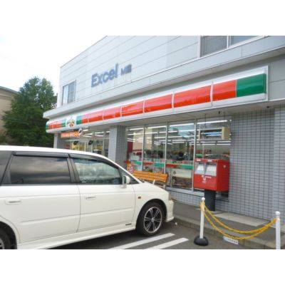 コンビニ　サンクス（コンビニ）まで652m