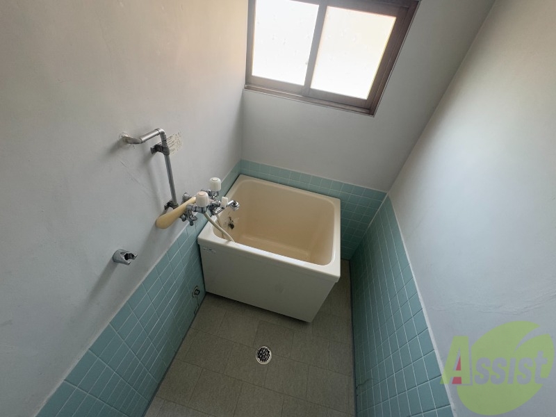 バス・シャワールーム　お風呂です。ゆっくりお風呂につかるのも体に良いですね～