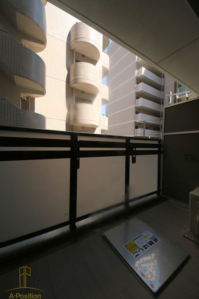 バルコニー　ファーストフィオーレ京橋ノワール