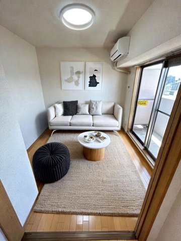 居室・リビング　イメージ写真　家具付きではありません。(T-HOME使用)