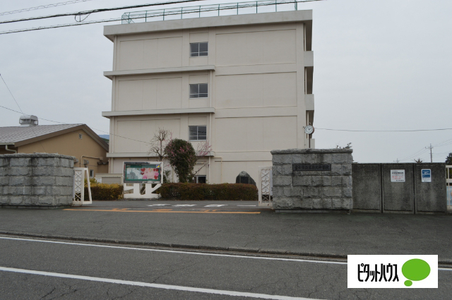 中学校　富士市立吉原北中学校（中学校）まで2646m