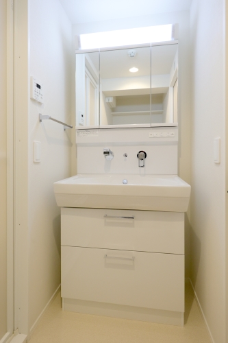 洗面設備　建設中の部屋の為、類似物件です。現状を優先とさせて頂きます。