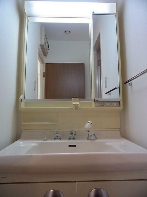 洗面設備　別部屋参考写真