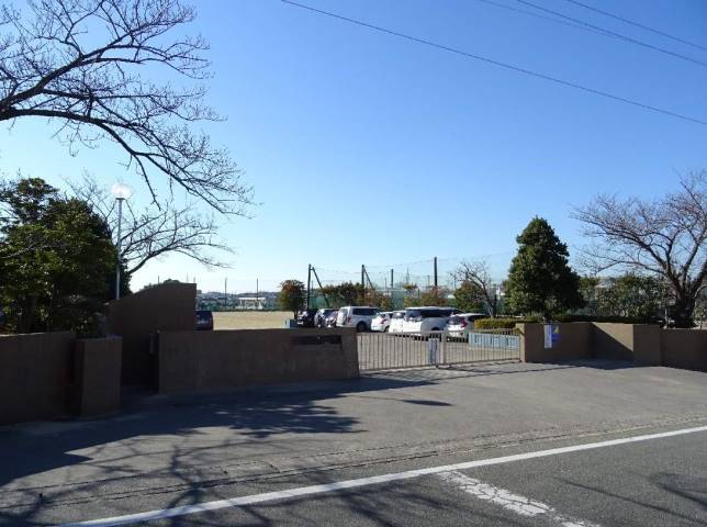 中学校　佐鳴台中学校（中学校）まで842m