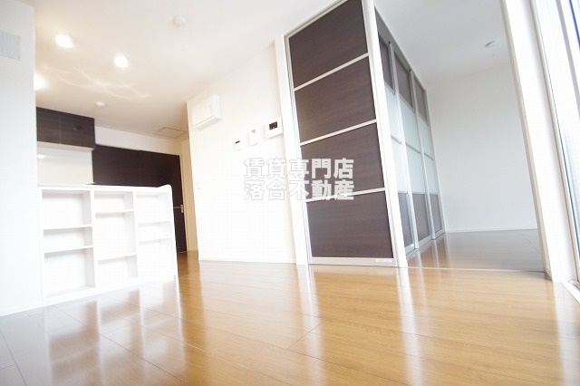 居室・リビング　明るい清潔感のあるリビング♪