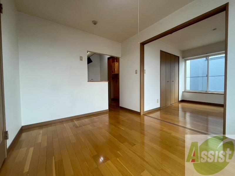 居室・リビング　広くてきれいなリビングです！快適に過ごせそうですね。