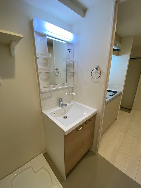 洗面設備　別のお部屋の写真ですが参考までに