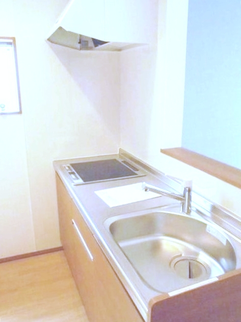 キッチン　広々使える快適な調理スペースです♪