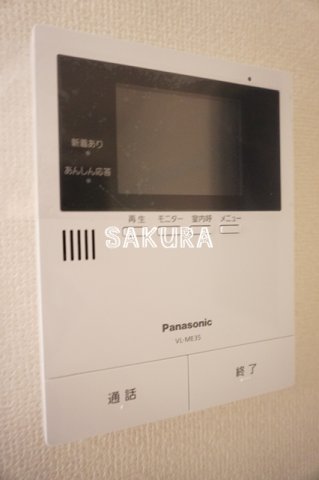 セキュリティ　女性の方でも安心のモニター付きインターホン♪