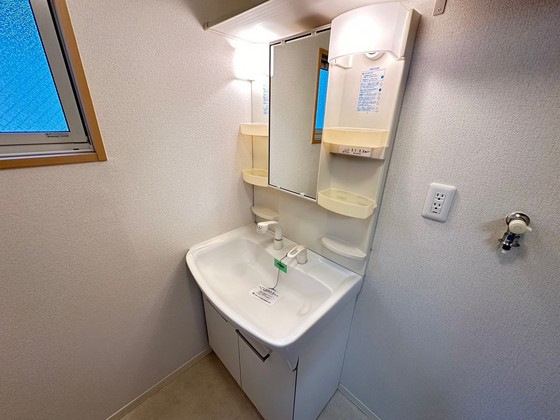 洗面設備　※別部屋の写真です