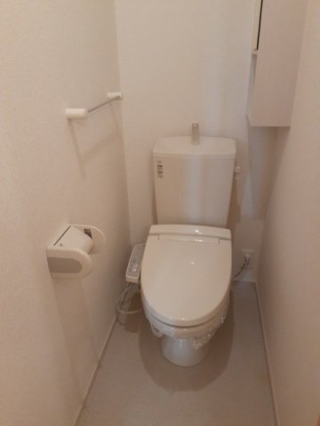 トイレ　シンプルで使いやすいトイレです