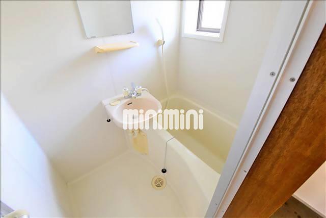 バス・シャワールーム　浴室の様子