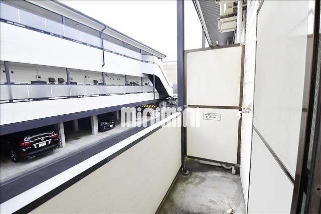 バルコニー　ベランダには洗濯物が干せます