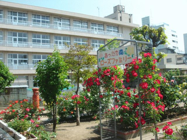 小学校　福山市立 南小学校（小学校）まで388m