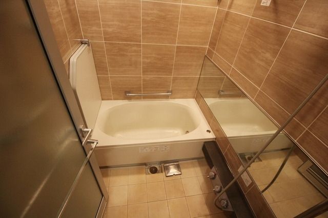 バス・シャワールーム　別部屋参考写真