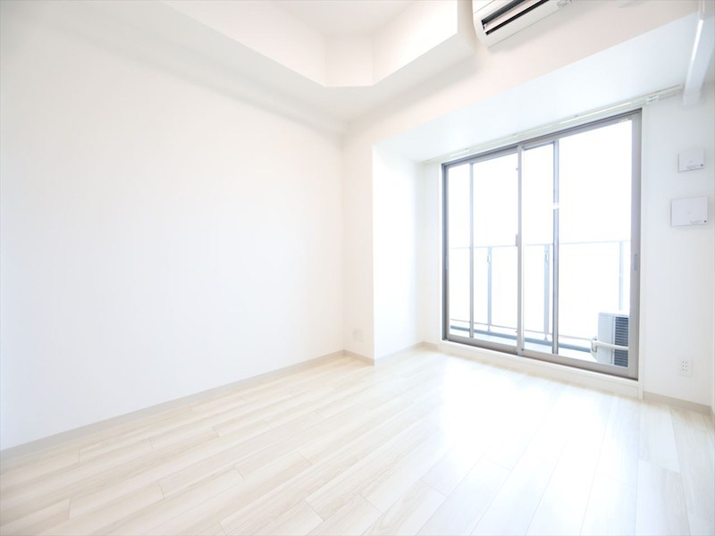 バルコニー　洋室6.2帖　ウォークインクローゼット付　バルコニー