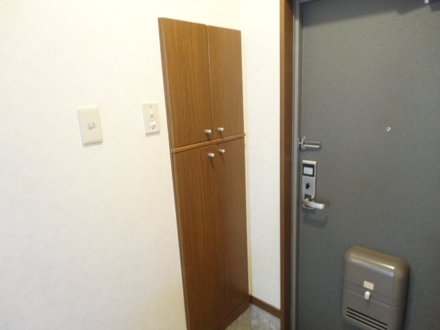 玄関　玄関（イメージ）