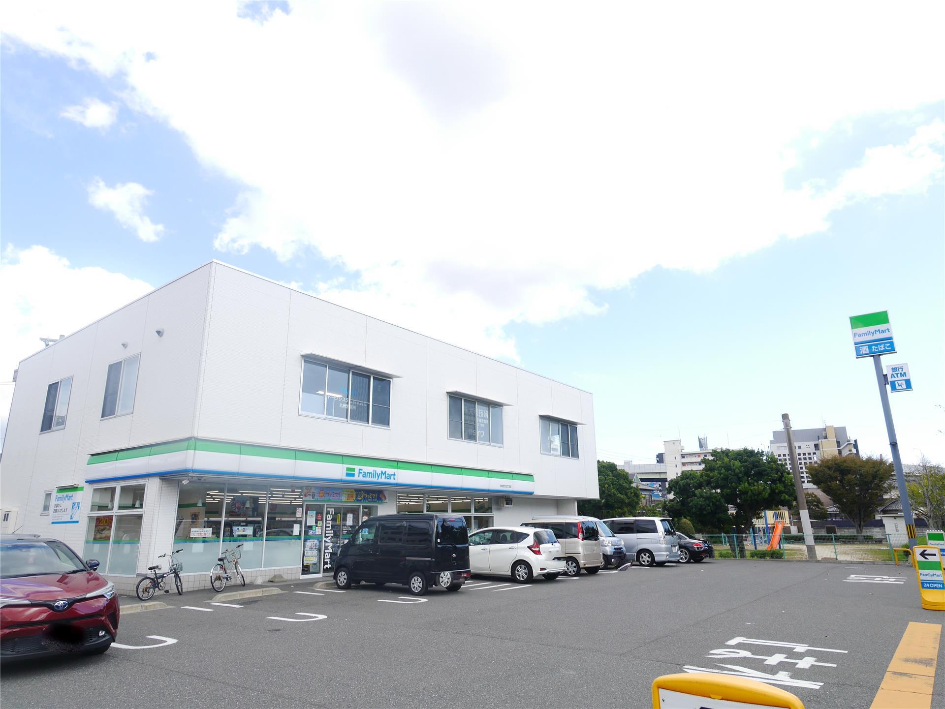 コンビニ　ファミリーマート小倉北方三丁目店（コンビニ）まで500m
