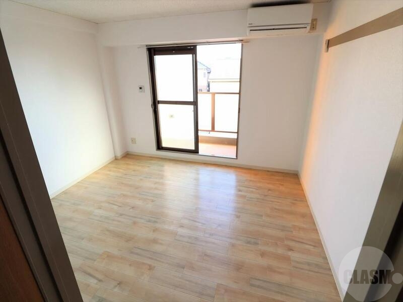 その他部屋・スペース　広々とした洋室です