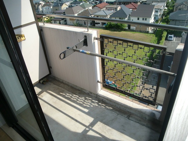 バルコニー　住環境良好ですよ。