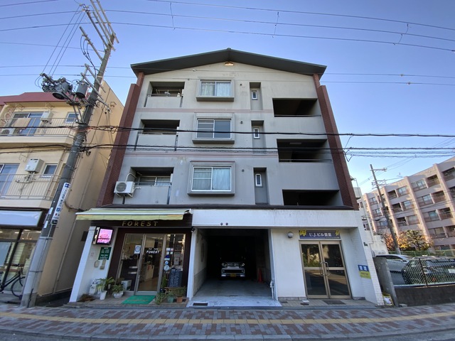 建物外観　シックな外観です