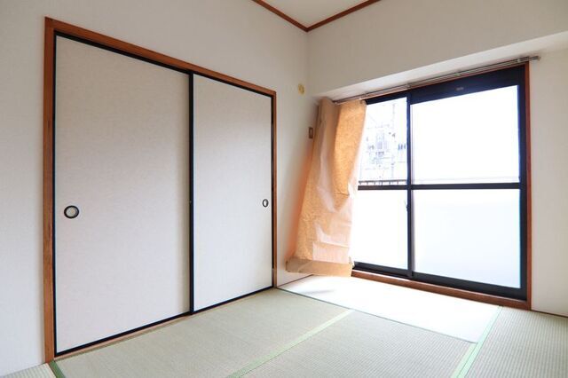 バルコニー　※別室の参考写真の為、現況優先です。