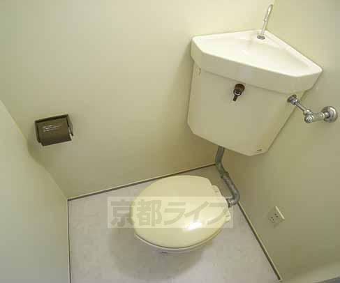 トイレ　シンプルなトイレです