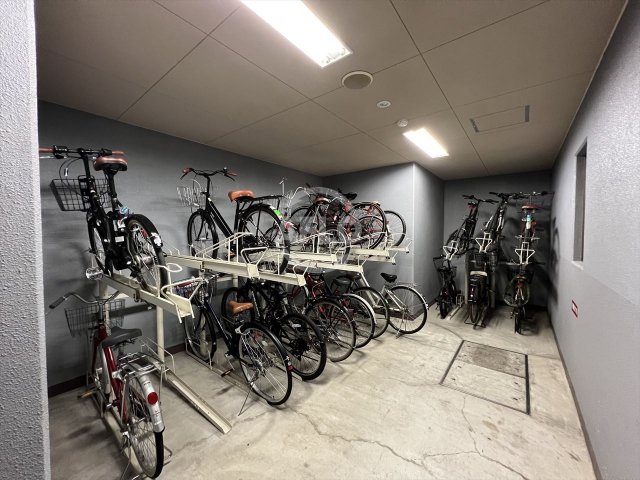 駐車場　グランマーレ天満橋　駐輪場