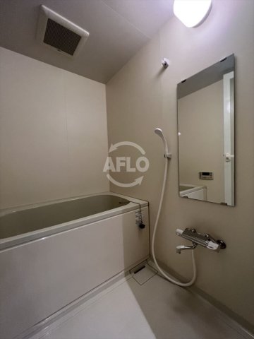 バス・シャワールーム　グランマーレ天満橋　浴室