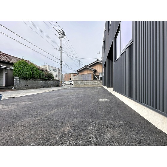 駐車場　※工事中お写真です。