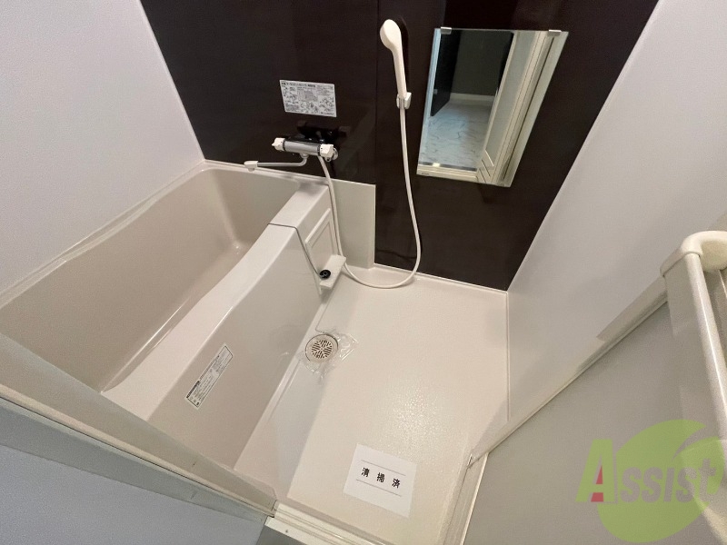 バス・シャワールーム　お風呂です。ゆっくりお風呂につかるのも体に良いですね～