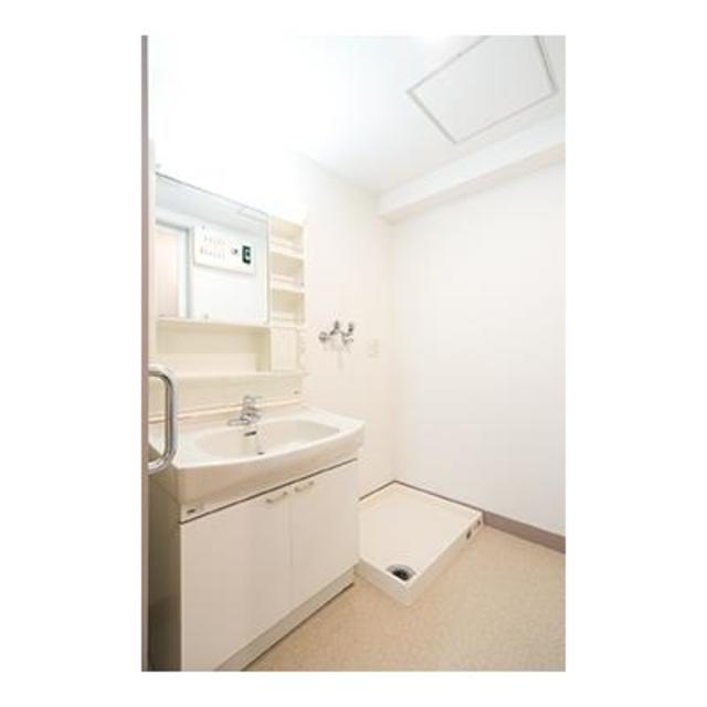 洗面設備　※写真は同タイプ住戸です。