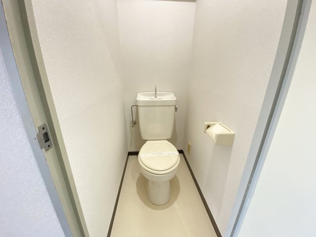 トイレ　トイレもきれいです