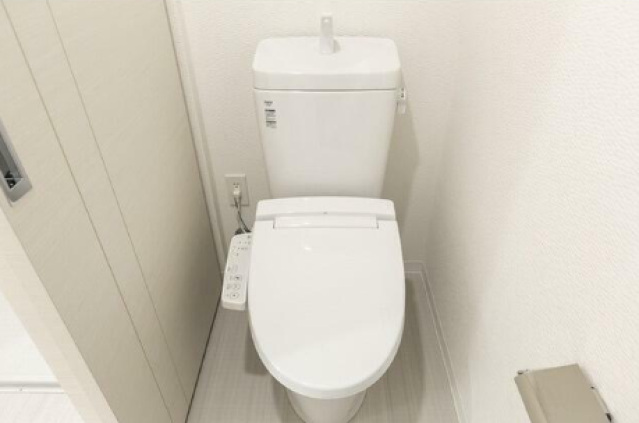 トイレ　別部屋参考画像