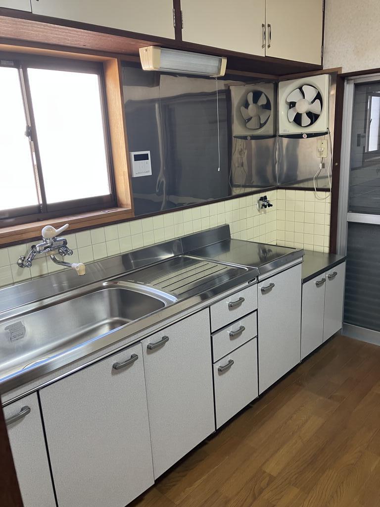 岐阜市岩崎戸建てのキッチン写真