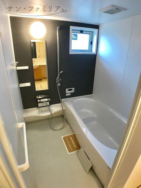 バス・シャワールーム　同一物件別部屋写真