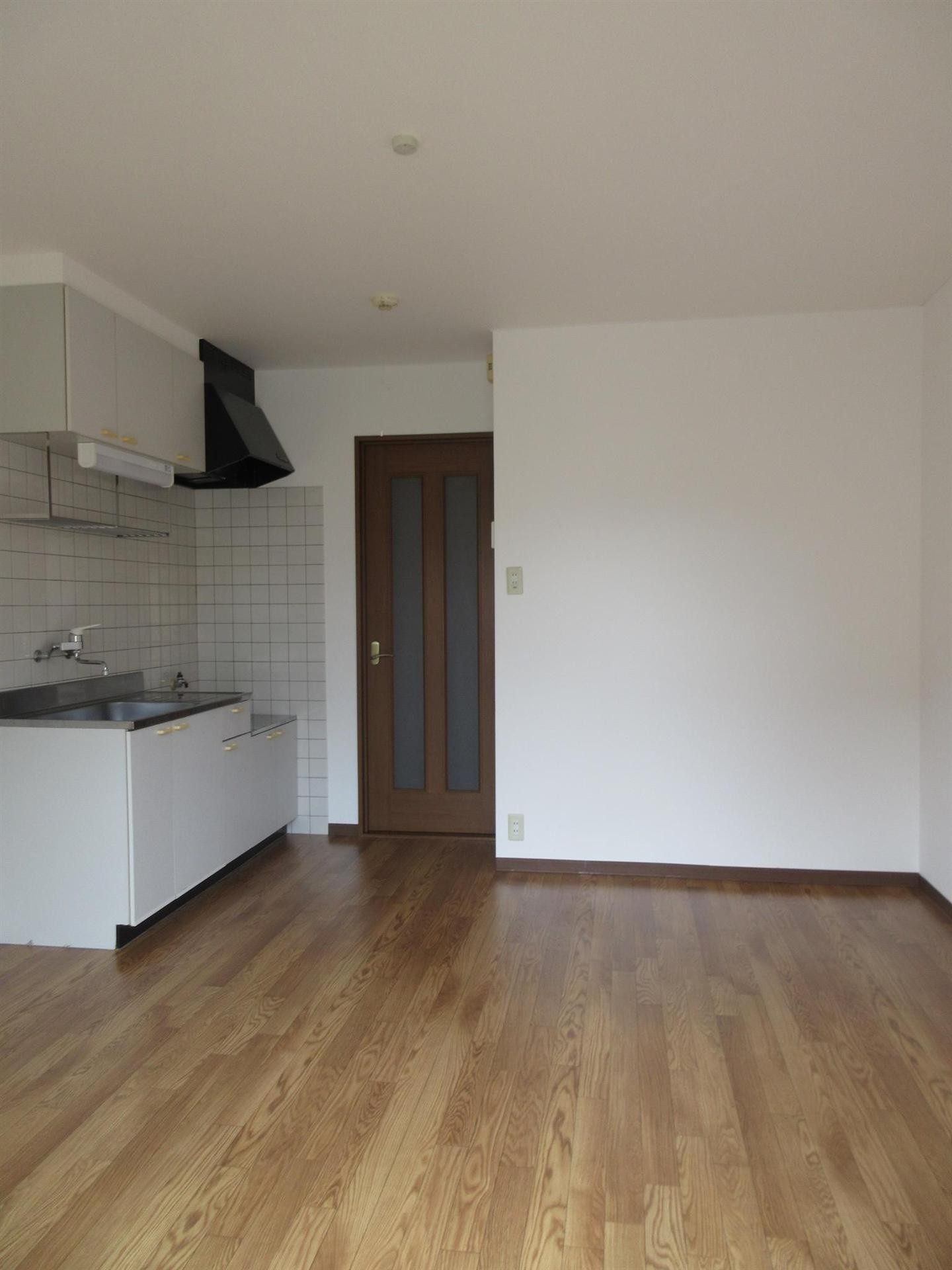 居室・リビング　8.7帖のダイニングキッチンです！！