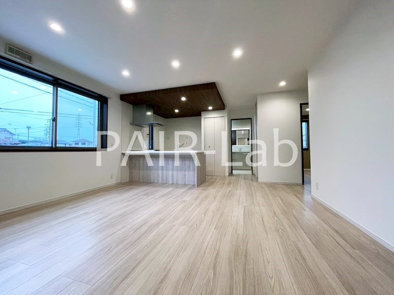 居室・リビング　同シリーズのイメージ写真です。(現況優先)