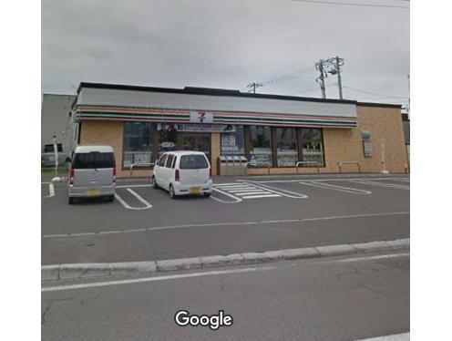 コンビニ　セブンイレブン函館柏木町店（コンビニ）まで305m