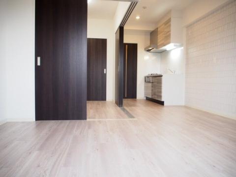 居室・リビング　室内