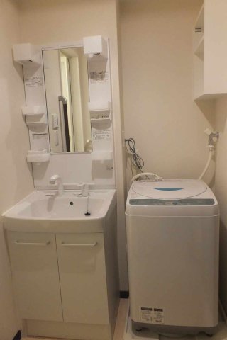 その他部屋・スペース　シャンプードレッサー付き独立洗面台