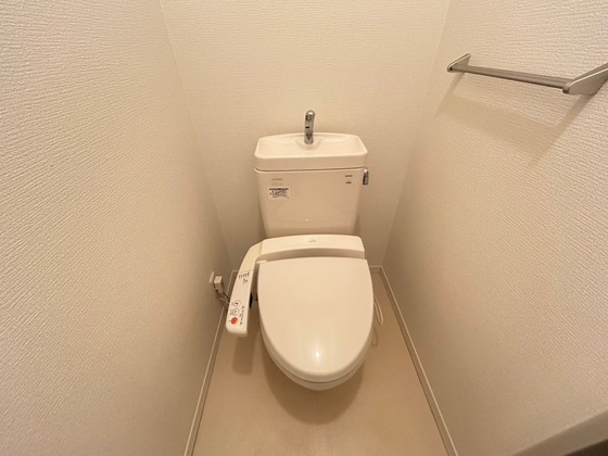 トイレ　※別部屋の写真です