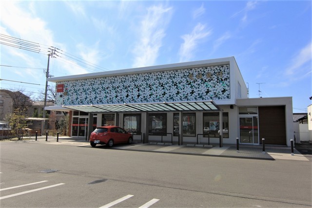 銀行　愛媛銀行はなみずき支店（銀行）まで572m