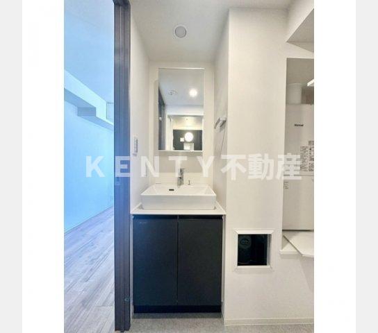 洗面設備　スペースが確保できる洗面所です