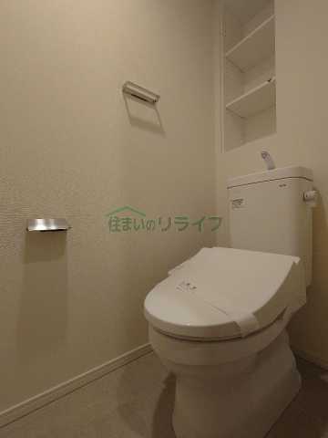 トイレ　別部屋引用