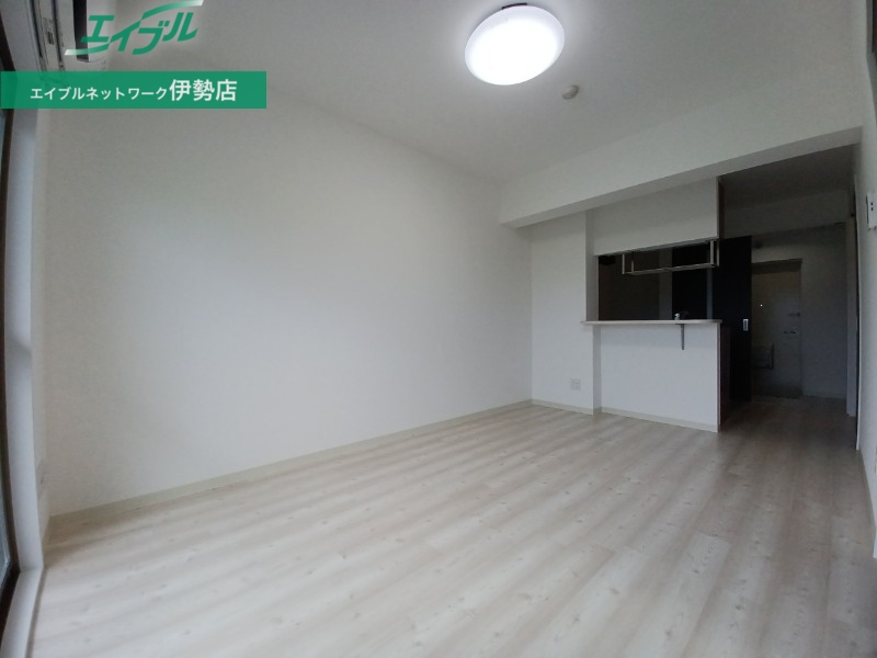 居室・リビング　同型参考写真