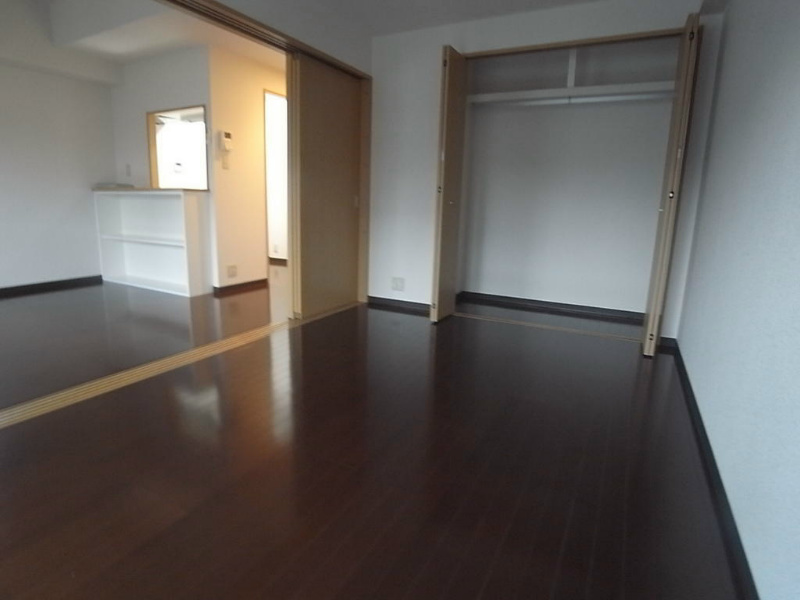 その他部屋・スペース　洋室7.5帖　クローゼット付（収納充実してます）