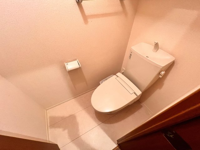 トイレ　別部屋参考写真