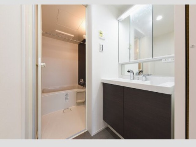 洗面設備　同仕様