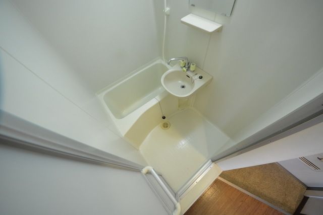 バス・シャワールーム　浴室